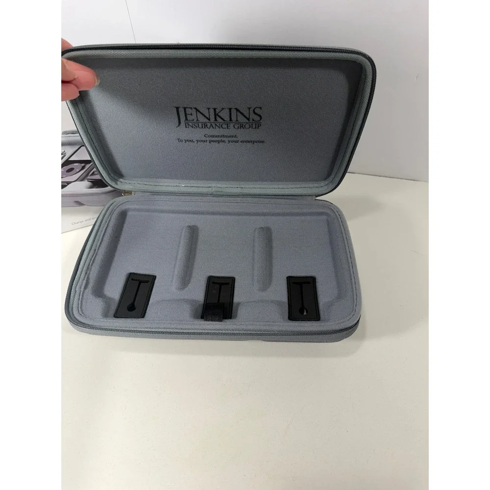 Brookstone e-pad Car Charging Valet Gray Rigid Electronics Organizer Case 12V